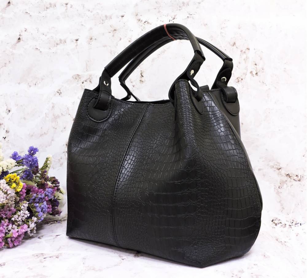 Жіноча сумка "B-Bag" чорна
