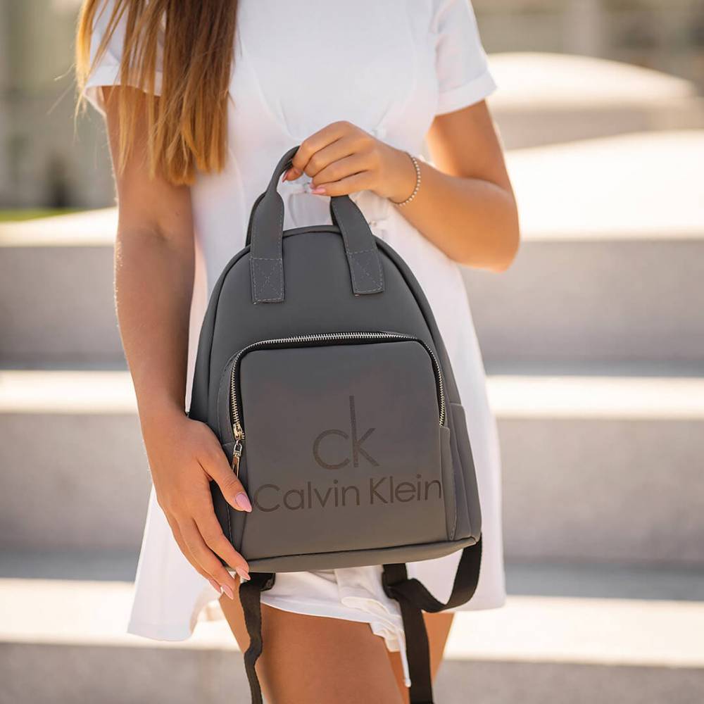 Жіночий рюкзак "CK" сірий
