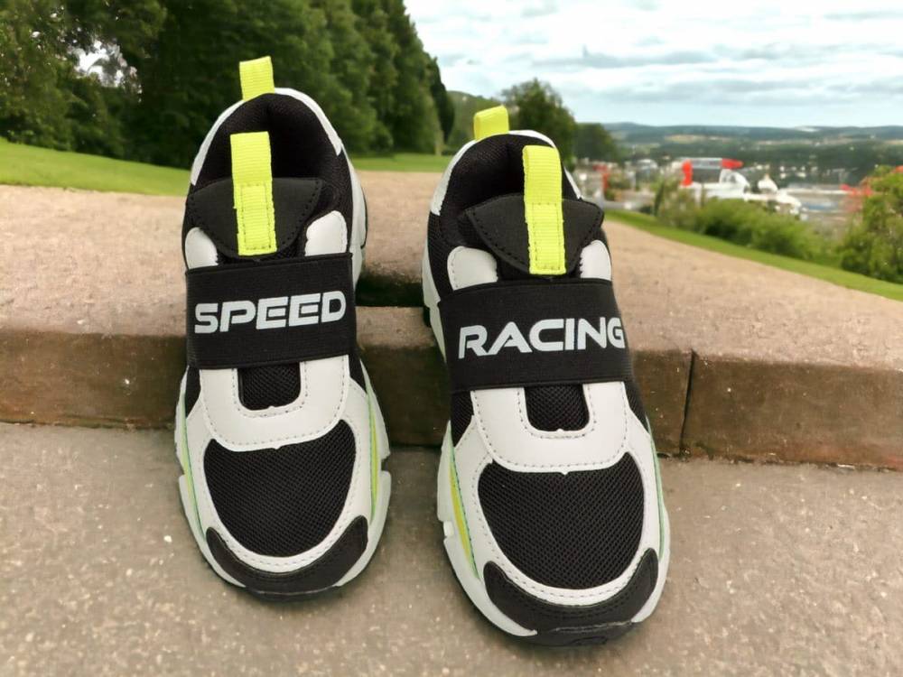 Дитячі кросівки "Speed ​​Race" чорний з білим