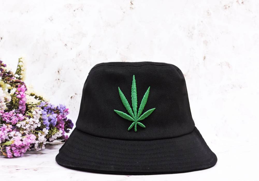 Панамка "Cannabis" чорна