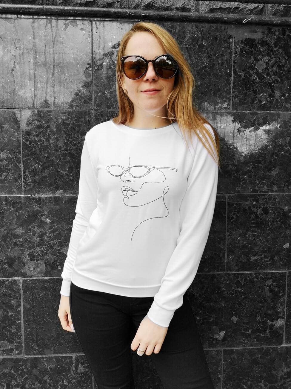 Жіноча кофтинка "Face" біла