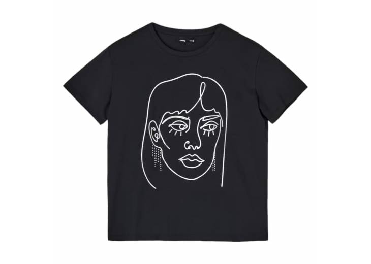 Женская футболка "Woman" черная