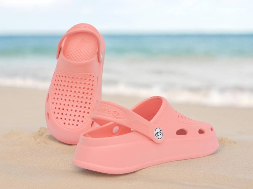 Жіночі крокси "Cropp" коралові