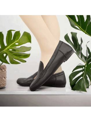 Женские кожаные лоферы "39-42" черные