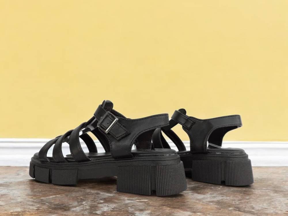 Жіночі босоніжки "Sandals" чорні