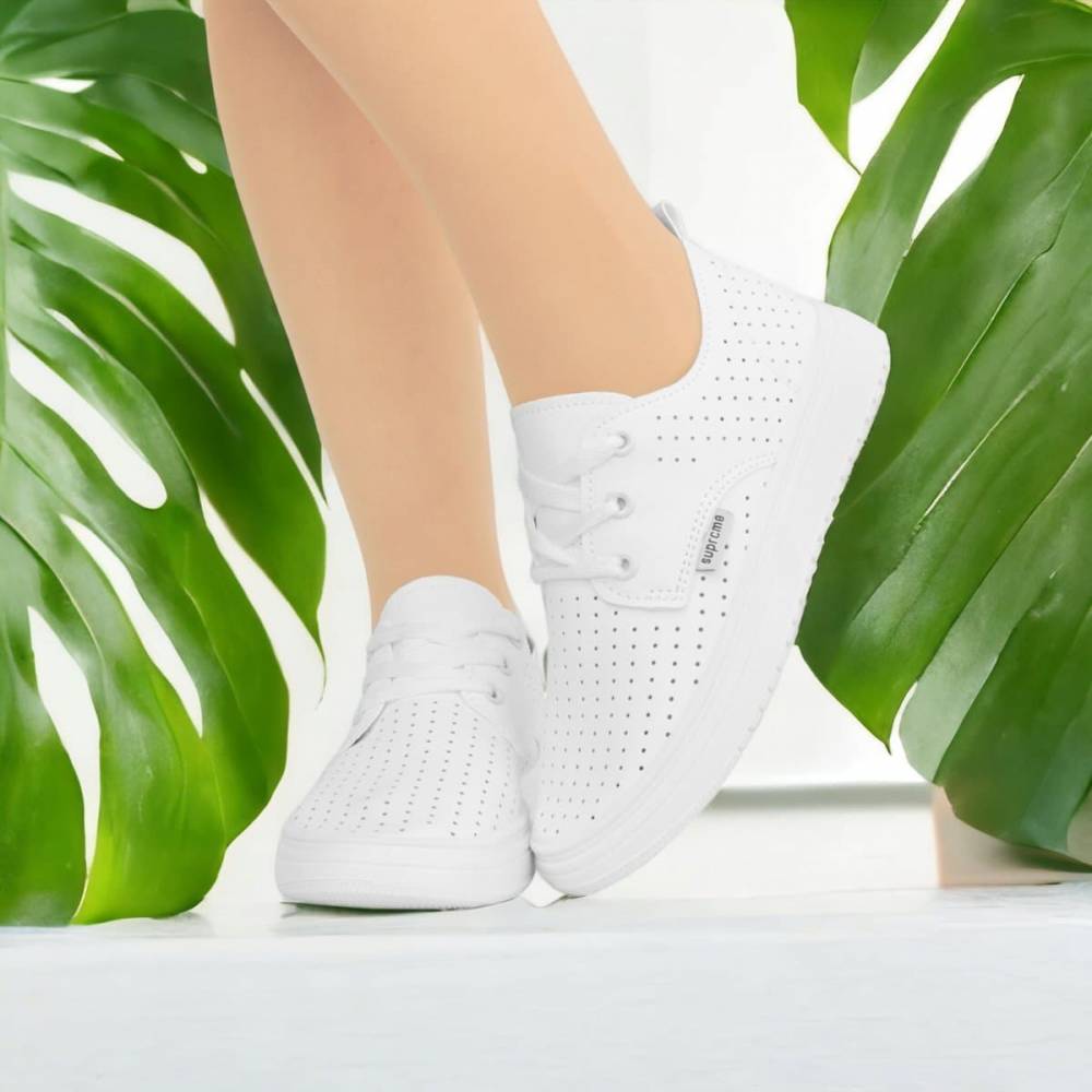 Жіночі кросівки "White-Leaf" білі