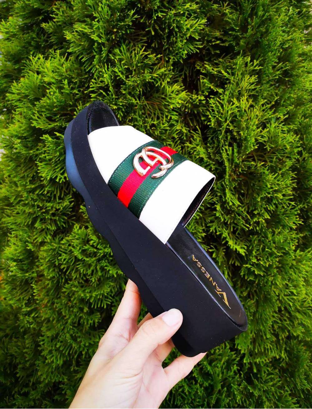 Шльопанці на платформі "GUCCI". Білі.